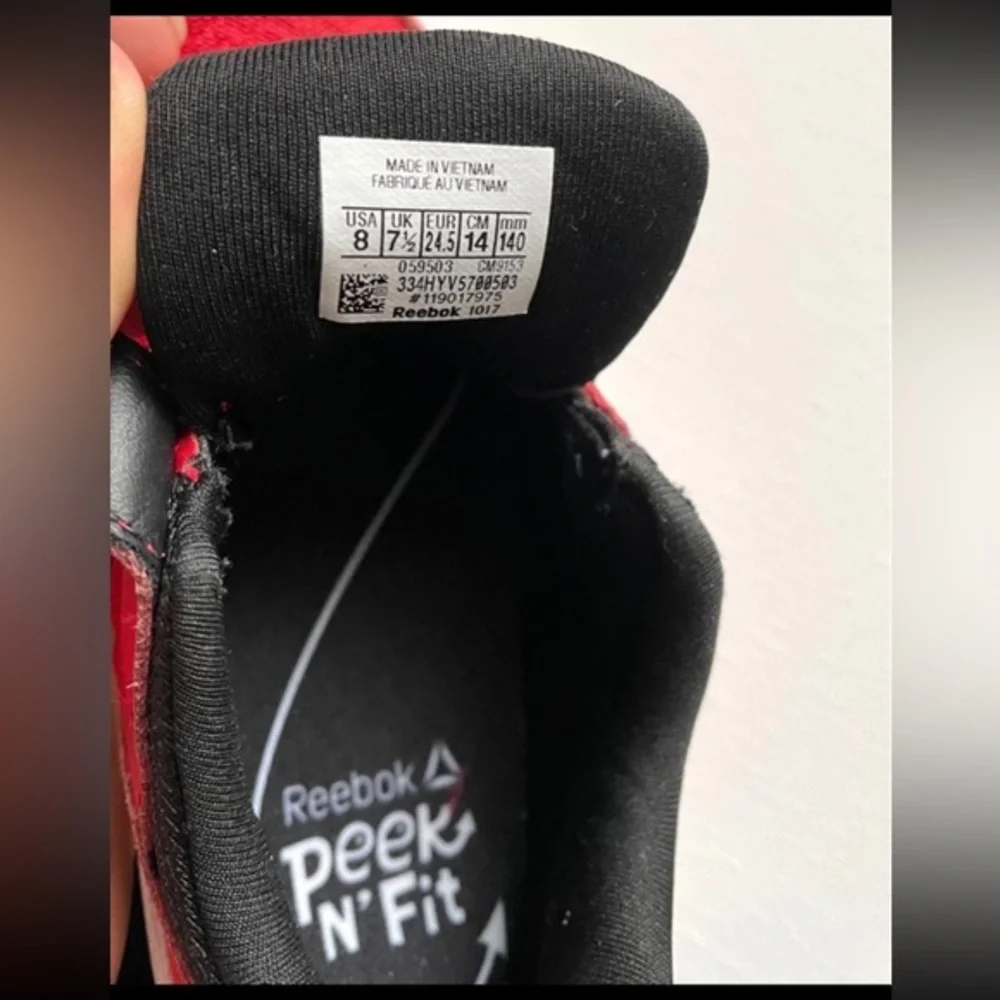 Reebok Red Sneakers Peek‎ N’ Fit Adjustable Toddler size 8